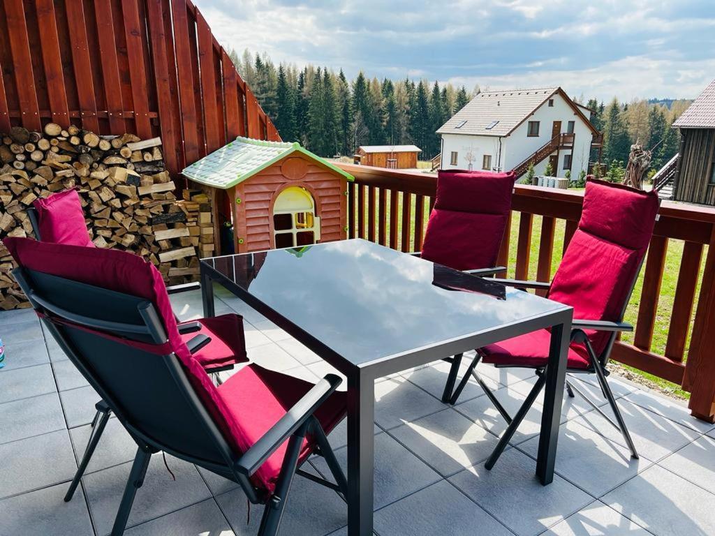 Apartman U Sedmikrasky Vaclavov u Bruntalu Bagian luar foto